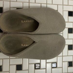 Rothy's Casual Clog Dove Size 7